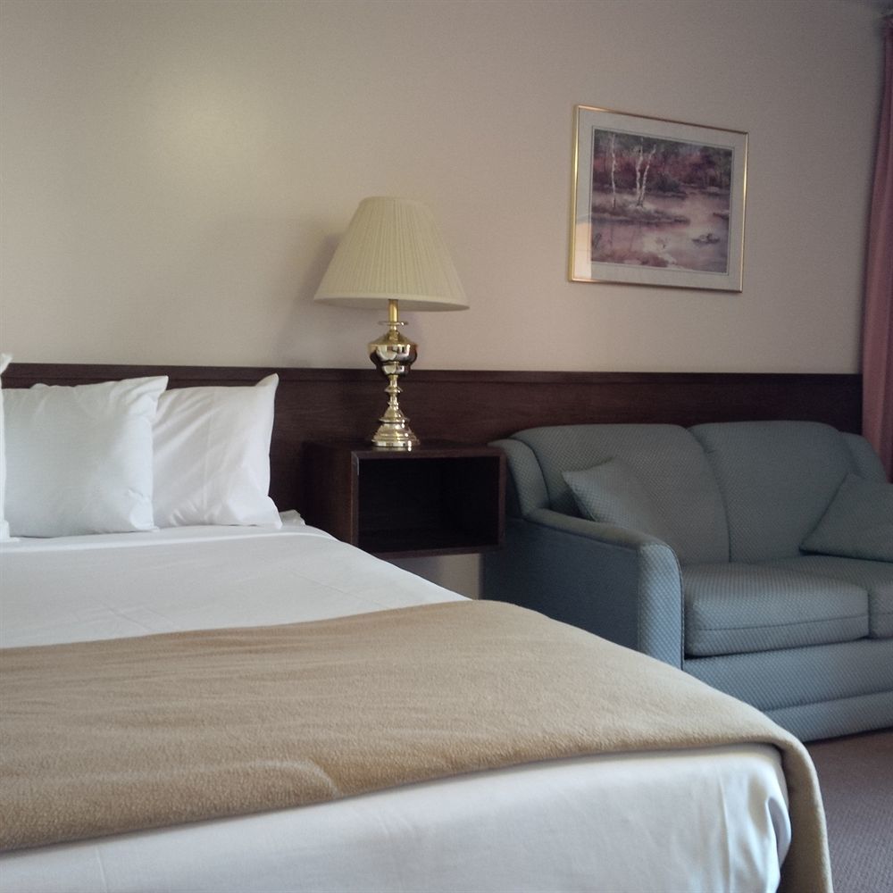 Dilworth Inn Келоуна Екстериор снимка